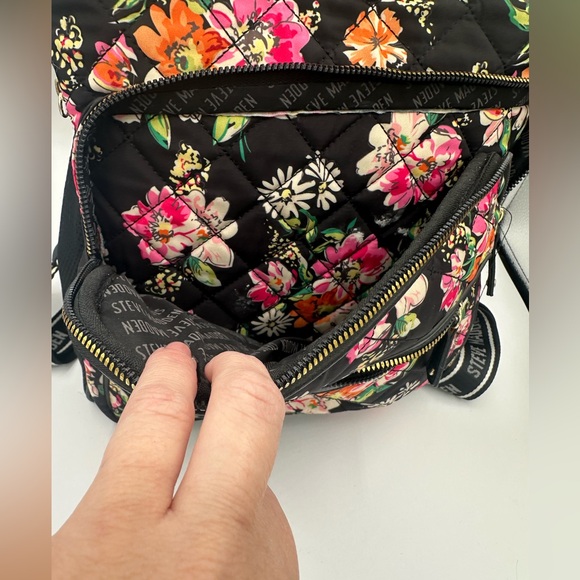 🌸 Steve Madden Quilted Floral Backpack 🌸 - Picture 9 of 17